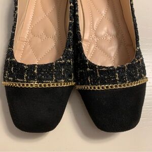Chic Black and Gold Flats with Chain Detail